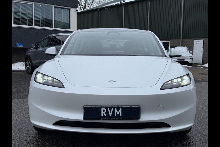 Tesla Model 3 Premium Long Range AWD 78 kWh ORGINELE AFN. TREKHAAK TESLA| AUTOPILOT| STOELVENTILATIE + VERWARMING| VOLLEDIGE TESLA GARANTIE T/M 01/2028 OF 80.000KM| DE HOOGVOLTACCU EN AANDRIJFLIJN TOT 2032 of 192.000KM |