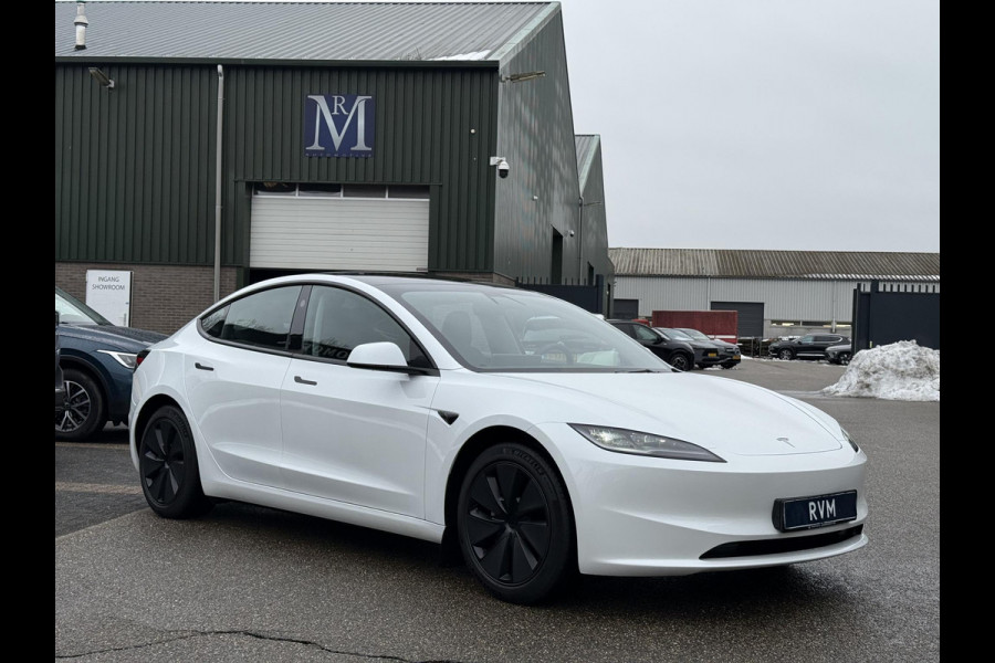 Tesla Model 3 Premium Long Range AWD 78 kWh ORGINELE AFN. TREKHAAK TESLA| AUTOPILOT| STOELVENTILATIE + VERWARMING| VOLLEDIGE TESLA GARANTIE T/M 01/2028 OF 80.000KM| DE HOOGVOLTACCU EN AANDRIJFLIJN TOT 2032 of 192.000KM |