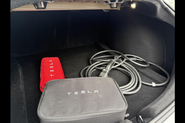 Tesla Model 3 Premium Long Range AWD 78 kWh ORGINELE AFN. TREKHAAK TESLA| AUTOPILOT| STOELVENTILATIE + VERWARMING| VOLLEDIGE TESLA GARANTIE T/M 01/2028 OF 80.000KM| DE HOOGVOLTACCU EN AANDRIJFLIJN TOT 2032 of 192.000KM |
