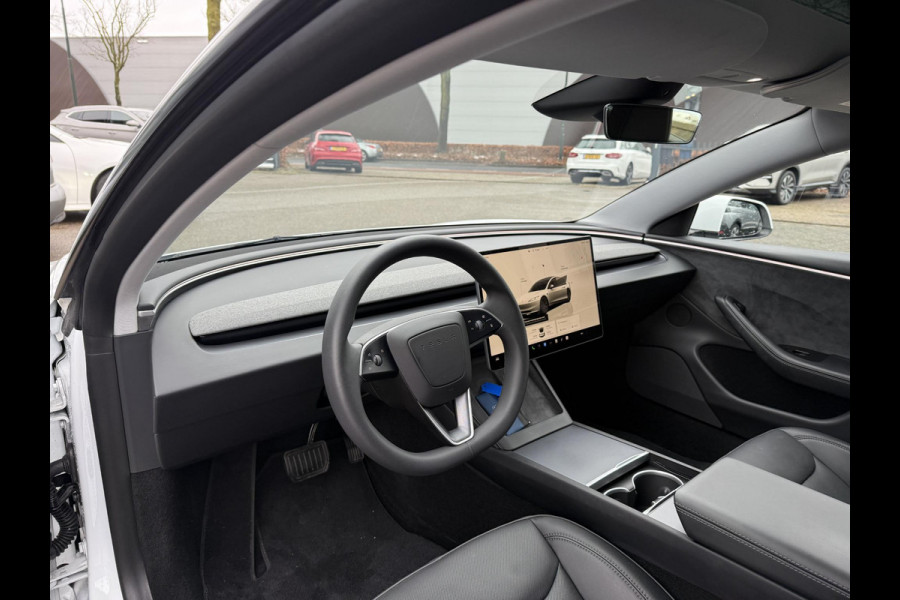 Tesla Model 3 Premium Long Range AWD 78 kWh ORGINELE AFN. TREKHAAK TESLA| AUTOPILOT| STOELVENTILATIE + VERWARMING| VOLLEDIGE TESLA GARANTIE T/M 01/2028 OF 80.000KM| DE HOOGVOLTACCU EN AANDRIJFLIJN TOT 2032 of 192.000KM |