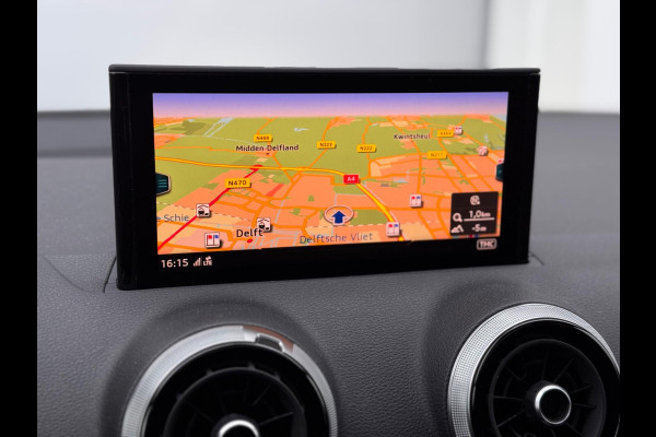 Audi Q2 35 TFSI S Edition One Pano/Sfeer/Keyless/Camera