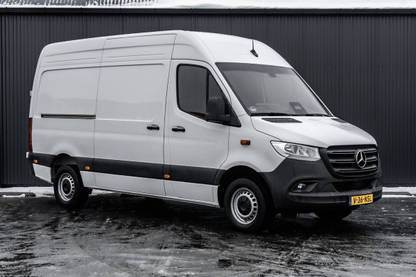 Mercedes-Benz Sprinter 317 CDI L2H2 | Mbux | Facelift | Navi | Camera | Adapt.Cruise | Automaat