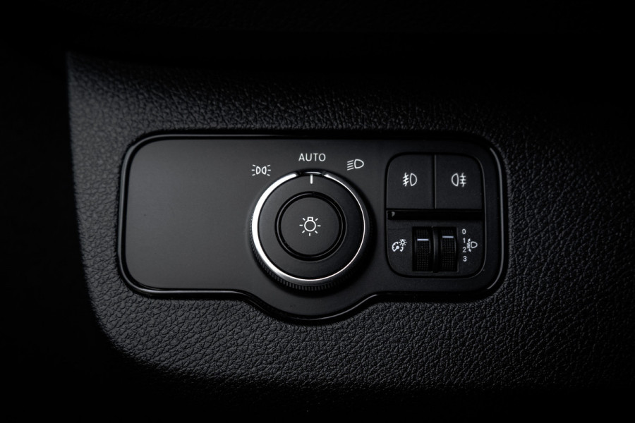 Mercedes-Benz Sprinter 317 CDI L2H2 | Mbux | Facelift | Navi | Camera | Adapt.Cruise | Automaat