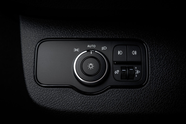 Mercedes-Benz Sprinter 317 CDI L2H2 | Mbux | Facelift | Navi | Camera | Adapt.Cruise | Automaat