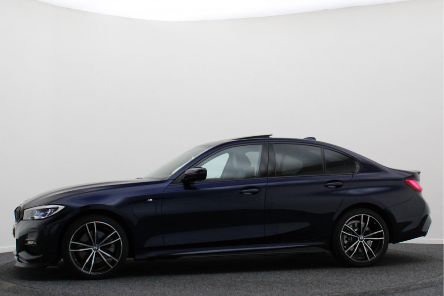 BMW 3-serie 320e Business Edition Plus M Sport Laser LED, Leer, Schuif-/kanteldak, Apple Carplay, Trekhaak elektr., 19"