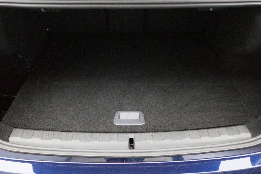 BMW 3-serie 320e Business Edition Plus M Sport Laser LED, Leer, Schuif-/kanteldak, Apple Carplay, Trekhaak elektr., 19"