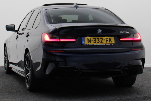 BMW 3-serie 320e Business Edition Plus M Sport Laser LED, Leer, Schuif-/kanteldak, Apple Carplay, Trekhaak elektr., 19"