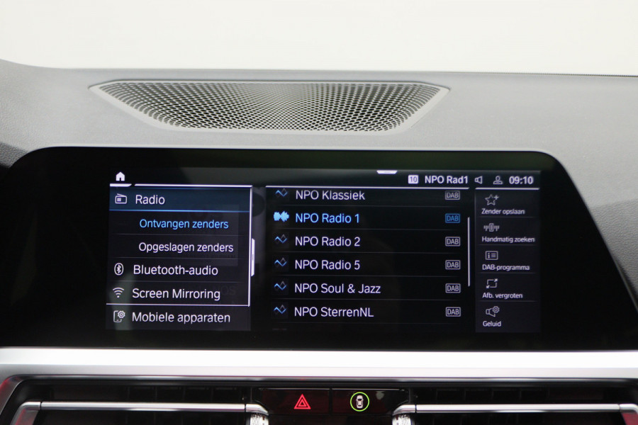 BMW 3-serie 320e Business Edition Plus M Sport Laser LED, Leer, Schuif-/kanteldak, Apple Carplay, Trekhaak elektr., 19"