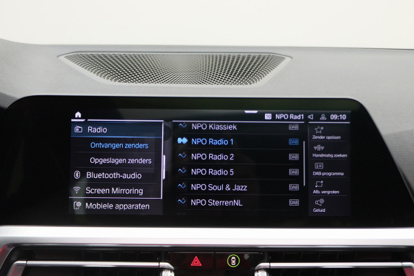 BMW 3-serie 320e Business Edition Plus M Sport Laser LED, Leer, Schuif-/kanteldak, Apple Carplay, Trekhaak elektr., 19"