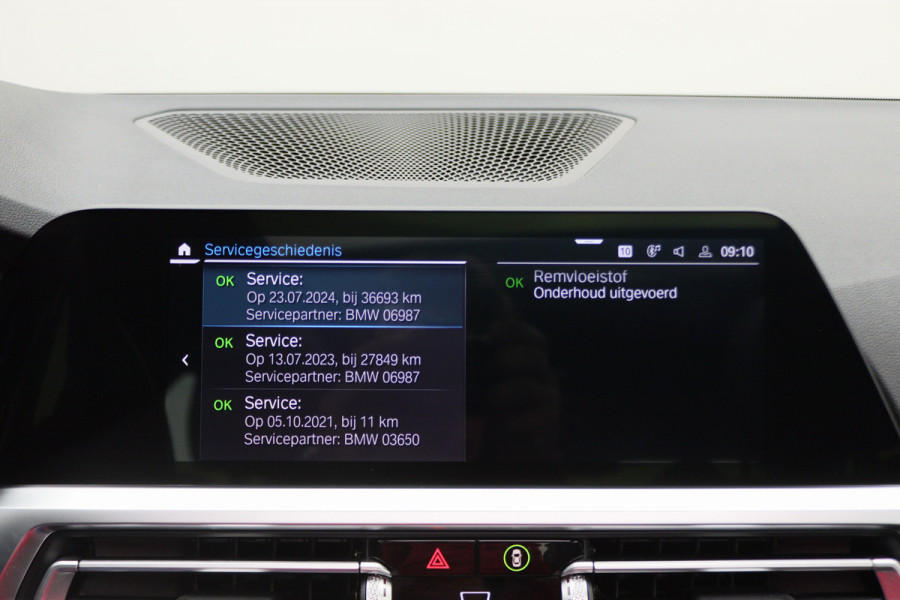 BMW 3-serie 320e Business Edition Plus M Sport Laser LED, Leer, Schuif-/kanteldak, Apple Carplay, Trekhaak elektr., 19"