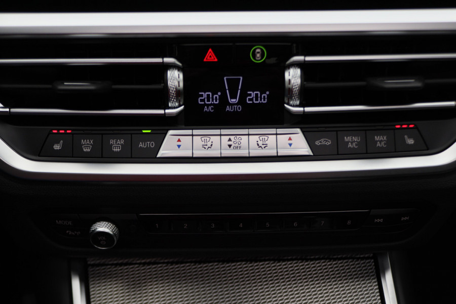 BMW 3-serie 320e Business Edition Plus M Sport Laser LED, Leer, Schuif-/kanteldak, Apple Carplay, Trekhaak elektr., 19"