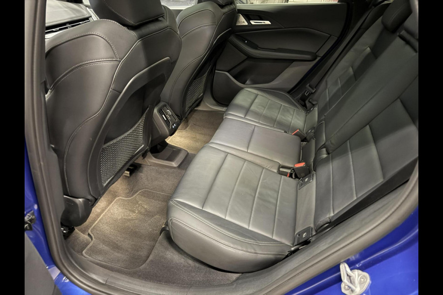 BMW 2 Serie Active Tourer 218i M-SPORT PANORAMADAK HEAD-UP