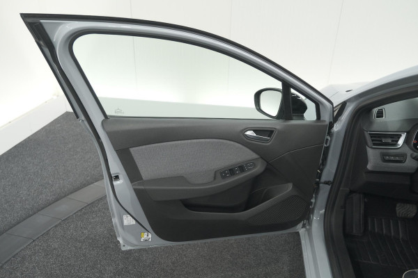 Renault Clio 1.6 E-Tech Full Hybrid 145 techno | 360 Camera | Adaptieve Cruise Control | Dodehoekdetectie | 9.3 Inch Groot Scherm