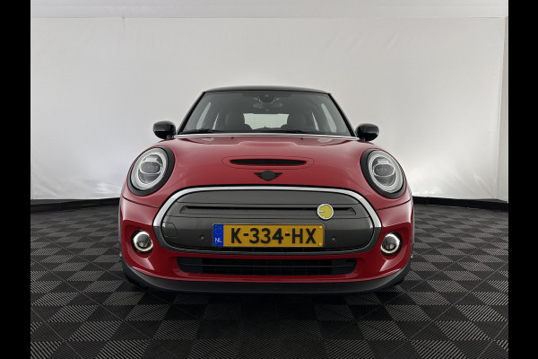 MINI Mini Electric Charged 33 kWh [ 3-Fase ] {SOH-100%} (INCL-BTW) *HEAD-UP | HARMAN/KARDON-AUDIO | LEATHER-ALCANTARA | MATRIX-LED | CAMERA | KEYLESS | NAVI-FULLMAP | DAB+ | ECC | HEATED-SPORT-SEATS | DIGI-COCKPIT | PDC | CRUISE | 17"ALU*