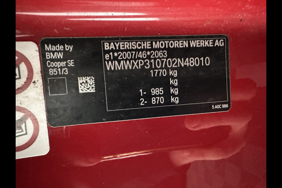 MINI Mini Electric Charged 33 kWh [ 3-Fase ] {SOH-100%} (INCL-BTW) *HEAD-UP | HARMAN/KARDON-AUDIO | LEATHER-ALCANTARA | MATRIX-LED | CAMERA | KEYLESS | NAVI-FULLMAP | DAB+ | ECC | HEATED-SPORT-SEATS | DIGI-COCKPIT | PDC | CRUISE | 17"ALU*