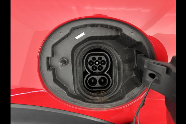 MINI Mini Electric Charged 33 kWh [ 3-Fase ] {SOH-100%} (INCL-BTW) *HEAD-UP | HARMAN/KARDON-AUDIO | LEATHER-ALCANTARA | MATRIX-LED | CAMERA | KEYLESS | NAVI-FULLMAP | DAB+ | ECC | HEATED-SPORT-SEATS | DIGI-COCKPIT | PDC | CRUISE | 17"ALU*