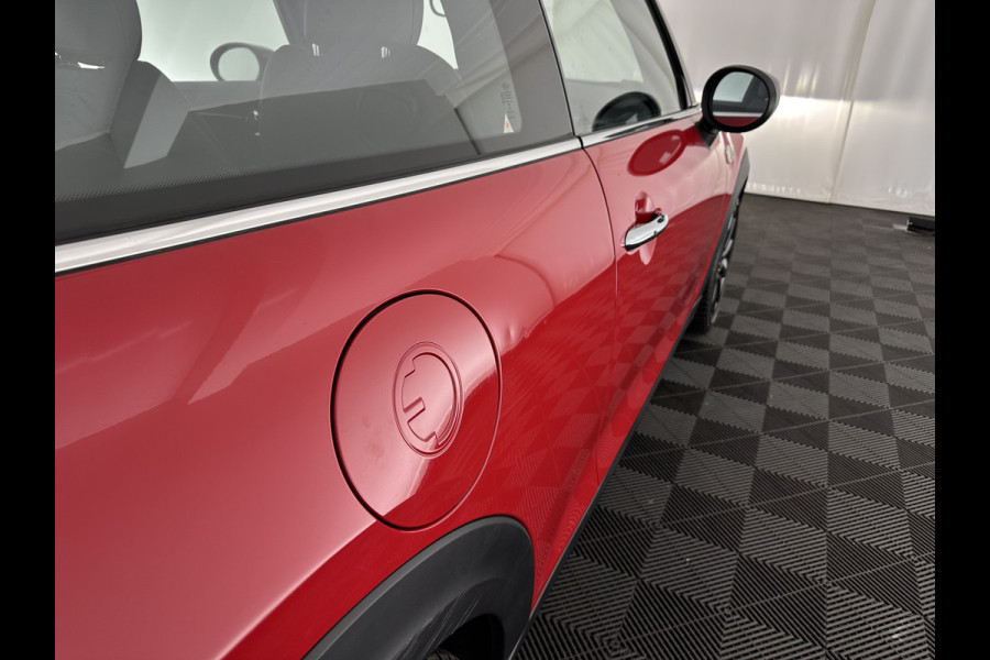 MINI Mini Electric Charged 33 kWh [ 3-Fase ] {SOH-100%} (INCL-BTW) *HEAD-UP | HARMAN/KARDON-AUDIO | LEATHER-ALCANTARA | MATRIX-LED | CAMERA | KEYLESS | NAVI-FULLMAP | DAB+ | ECC | HEATED-SPORT-SEATS | DIGI-COCKPIT | PDC | CRUISE | 17"ALU*