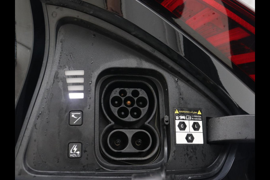 Kia Ev6 Plus 58 kWh | Stoelventilatie | Leder | Warmtepomp | Adaptive cruise | Carplay | Camera | Stoel & stuurverwarming | 19'' | Sfeerverlichting | Navigatie | Keyless