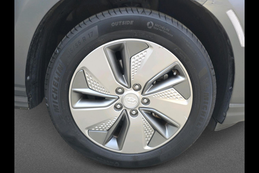 Hyundai Kona EV Comfort Smart 39 kWh | Automaat | Stoelverwarming | Achteruitrijcamera | Navigatie |
