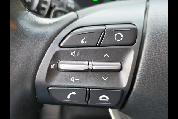 Hyundai Kona EV Comfort Smart 39 kWh | Automaat | Stoelverwarming | Achteruitrijcamera | Navigatie |