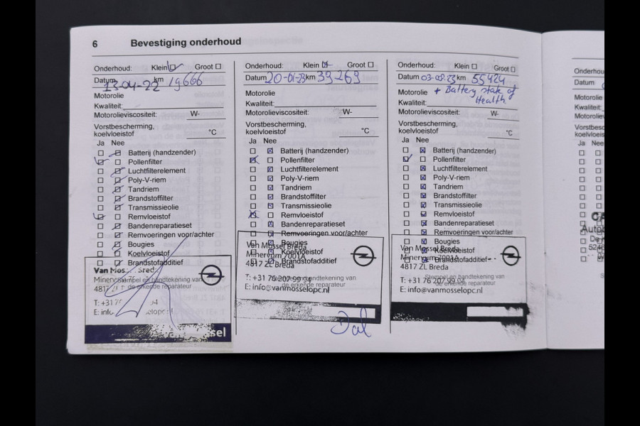 Opel CORSA-E GS Line 50kWh Apple Carplay Android Auto Stoel+Stuurverwarming Navi Ecc Cruise Control SOH 88% Lmv Privacy Glas Led Keyless Regen-Lichtsensor Sportstoelen Verkeersbord detectie Origineel Nederlandse Auto in de sportieve GS uitvoering