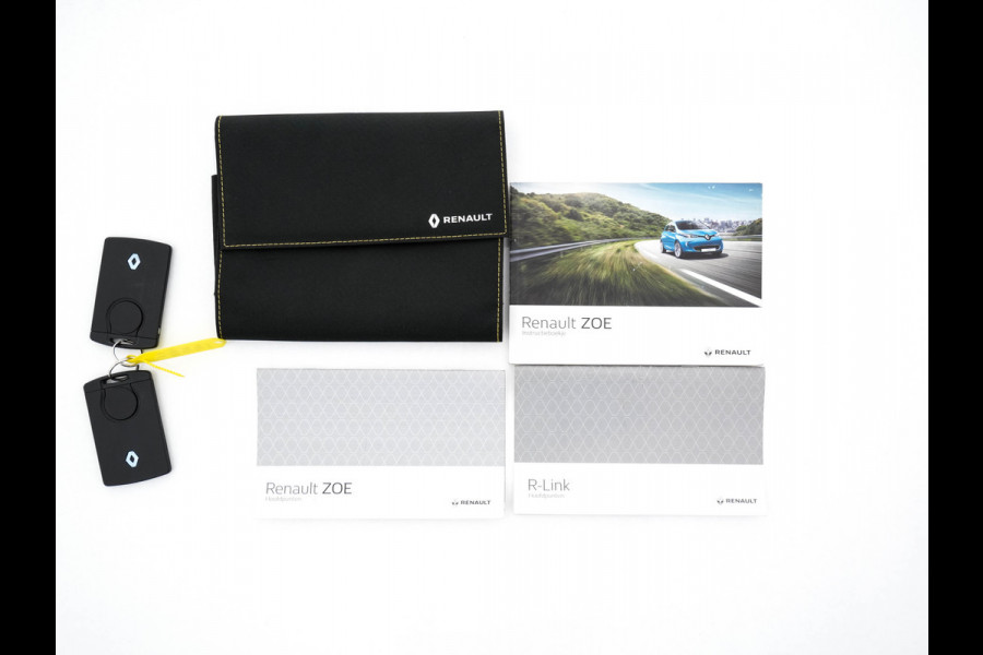 Renault ZOE R90 Bose 41 kWh (Owned-Battery) [ 3-Fase-22kW ] {SOH-85%} Aut.*HEATPUMP | LEATHER | BOSE-AUDIO | NAVI-FULLMAP | FULL-LED | DIGI-COCKPIT | CRUISE | ECC | PDC | PRIVACY-GLASS | HEATED-COMFORTSEATS | 16"ALU*