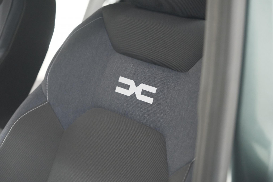 Dacia Duster Mild Hybrid 130 Expression | Camera | Stoelverwarming | Apple Carplay | Navigatie