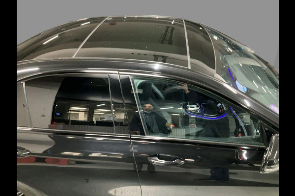 Mercedes-Benz E-Klasse 300 e AMG Line | 320pk PHEV | Elektrisch panoramadak / schuifdak | Stoelverwarming | Bestuurdersstoel Met Geheugen | Achteruitrijcamera