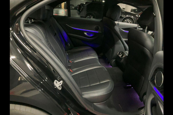 Mercedes-Benz E-Klasse 300 e AMG Line | 320pk PHEV | Elektrisch panoramadak / schuifdak | Stoelverwarming | Bestuurdersstoel Met Geheugen | Achteruitrijcamera