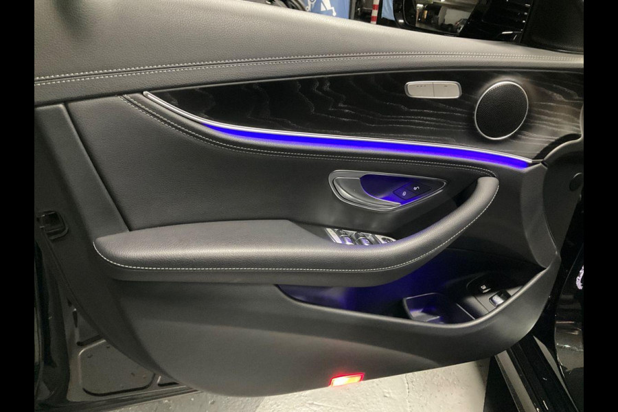 Mercedes-Benz E-Klasse 300 e AMG Line | 320pk PHEV | Elektrisch panoramadak / schuifdak | Stoelverwarming | Bestuurdersstoel Met Geheugen | Achteruitrijcamera