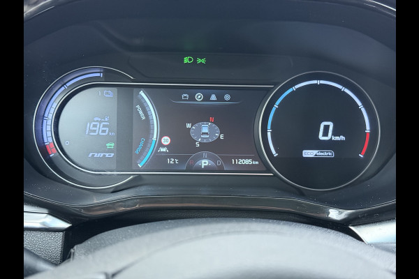 Kia e-Niro ExecutiveLine 64kWh Leer+Verwarmd+Koeling Adap.Cruise Elek.Stoel+Memory Warmtepomp JBL®-Audio Navi Ecc Camera Apple Carplay Andr SOH 100%  Stuurverwarming Lmv Privacy Glas DAB Vess Lane Assist Blind Spot 1e Eigenaar Origineel Nederlandse Auto Dealeronderhouden nieuw € 47765,-