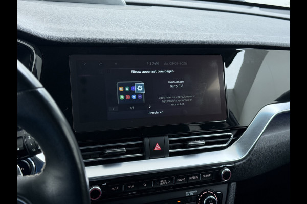 Kia e-Niro ExecutiveLine 64kWh Leer+Verwarmd+Koeling Adap.Cruise Elek.Stoel+Memory Warmtepomp JBL®-Audio Navi Ecc Camera Apple Carplay Andr SOH 100%  Stuurverwarming Lmv Privacy Glas DAB Vess Lane Assist Blind Spot 1e Eigenaar Origineel Nederlandse Auto Dealeronderhouden nieuw € 47765,-