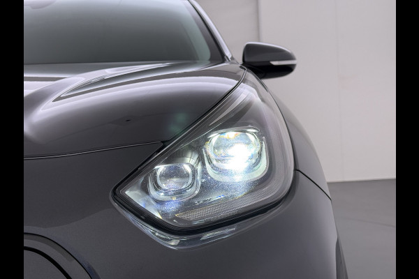Kia e-Niro ExecutiveLine 64kWh Leer+Verwarmd+Koeling Adap.Cruise Elek.Stoel+Memory Warmtepomp JBL®-Audio Navi Ecc Camera Apple Carplay Andr SOH 100%  Stuurverwarming Lmv Privacy Glas DAB Vess Lane Assist Blind Spot 1e Eigenaar Origineel Nederlandse Auto Dealeronderhouden nieuw € 47765,-