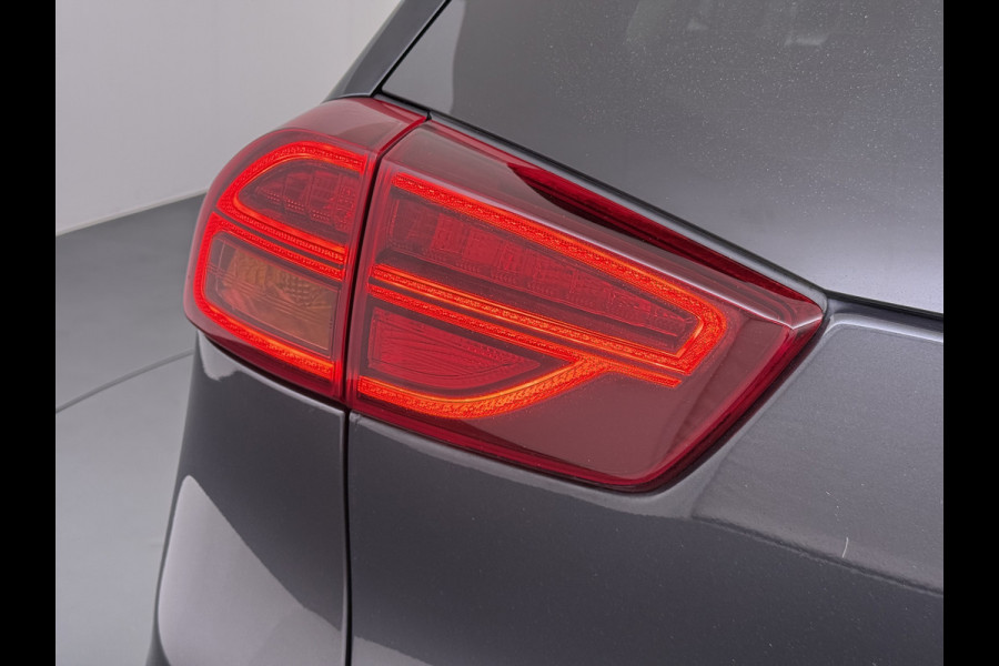 Kia e-Niro ExecutiveLine 64kWh Leer+Verwarmd+Koeling Adap.Cruise Elek.Stoel+Memory Warmtepomp JBL®-Audio Navi Ecc Camera Apple Carplay Andr SOH 100%  Stuurverwarming Lmv Privacy Glas DAB Vess Lane Assist Blind Spot 1e Eigenaar Origineel Nederlandse Auto Dealeronderhouden nieuw € 47765,-