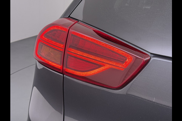 Kia e-Niro ExecutiveLine 64kWh Leer+Verwarmd+Koeling Adap.Cruise Elek.Stoel+Memory Warmtepomp JBL®-Audio Navi Ecc Camera Apple Carplay Andr SOH 100%  Stuurverwarming Lmv Privacy Glas DAB Vess Lane Assist Blind Spot 1e Eigenaar Origineel Nederlandse Auto Dealeronderhouden nieuw € 47765,-