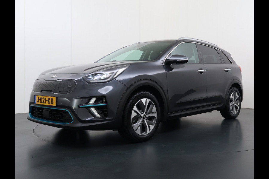 Kia e-Niro ExecutiveLine 64kWh Leer+Verwarmd+Koeling Adap.Cruise Elek.Stoel+Memory Warmtepomp JBL®-Audio Navi Ecc Camera Apple Carplay Andr SOH 100%  Stuurverwarming Lmv Privacy Glas DAB Vess Lane Assist Blind Spot 1e Eigenaar Origineel Nederlandse Auto Dealeronderhouden nieuw € 47765,-