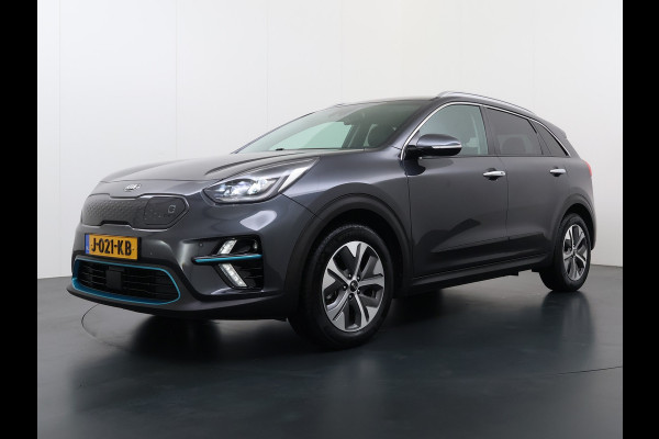 Kia e-Niro ExecutiveLine 64kWh Leer+Verwarmd+Koeling Adap.Cruise Elek.Stoel+Memory Warmtepomp JBL®-Audio Navi Ecc Camera Apple Carplay Andr SOH 100%  Stuurverwarming Lmv Privacy Glas DAB Vess Lane Assist Blind Spot 1e Eigenaar Origineel Nederlandse Auto Dealeronderhouden nieuw € 47765,-