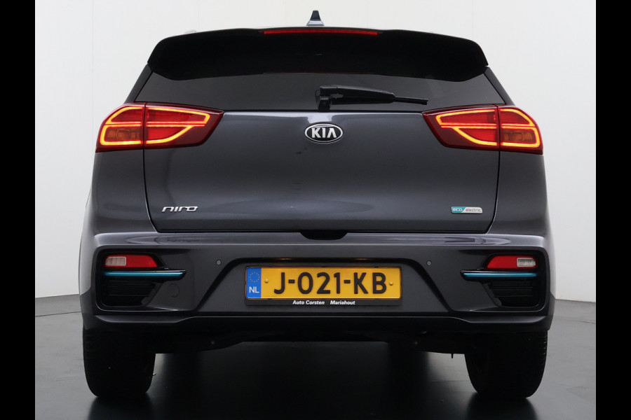 Kia e-Niro ExecutiveLine 64kWh Leer+Verwarmd+Koeling Adap.Cruise Elek.Stoel+Memory Warmtepomp JBL®-Audio Navi Ecc Camera Apple Carplay Andr SOH 100%  Stuurverwarming Lmv Privacy Glas DAB Vess Lane Assist Blind Spot 1e Eigenaar Origineel Nederlandse Auto Dealeronderhouden nieuw € 47765,-