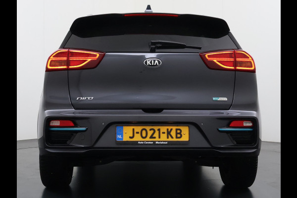 Kia e-Niro ExecutiveLine 64kWh Leer+Verwarmd+Koeling Adap.Cruise Elek.Stoel+Memory Warmtepomp JBL®-Audio Navi Ecc Camera Apple Carplay Andr SOH 100%  Stuurverwarming Lmv Privacy Glas DAB Vess Lane Assist Blind Spot 1e Eigenaar Origineel Nederlandse Auto Dealeronderhouden nieuw € 47765,-