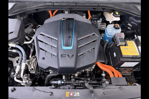 Kia e-Niro ExecutiveLine 64kWh Leer+Verwarmd+Koeling Adap.Cruise Elek.Stoel+Memory Warmtepomp JBL®-Audio Navi Ecc Camera Apple Carplay Andr SOH 100%  Stuurverwarming Lmv Privacy Glas DAB Vess Lane Assist Blind Spot 1e Eigenaar Origineel Nederlandse Auto Dealeronderhouden nieuw € 47765,-