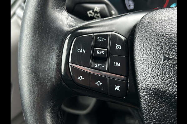 Ford Transit Custom 2.0 TDCI 130 PK / L2H1 / 2.800 KG AHG / 1e EIG. / 2x SCHUIFDEUR / TREKHAAK / CAMERA / AIRCO / CRUISE