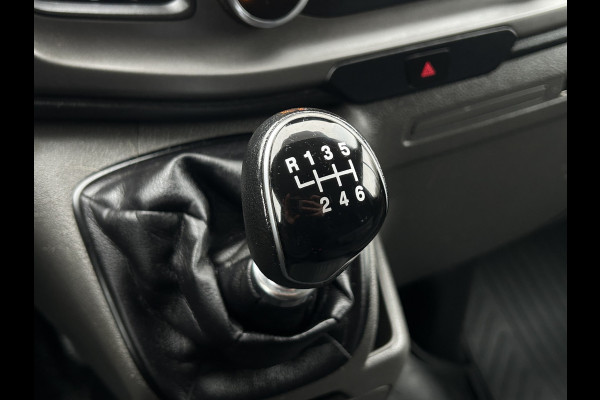 Ford Transit Custom 2.0 TDCI 130 PK / L2H1 / 2.800 KG AHG / 1e EIG. / 2x SCHUIFDEUR / TREKHAAK / CAMERA / AIRCO / CRUISE