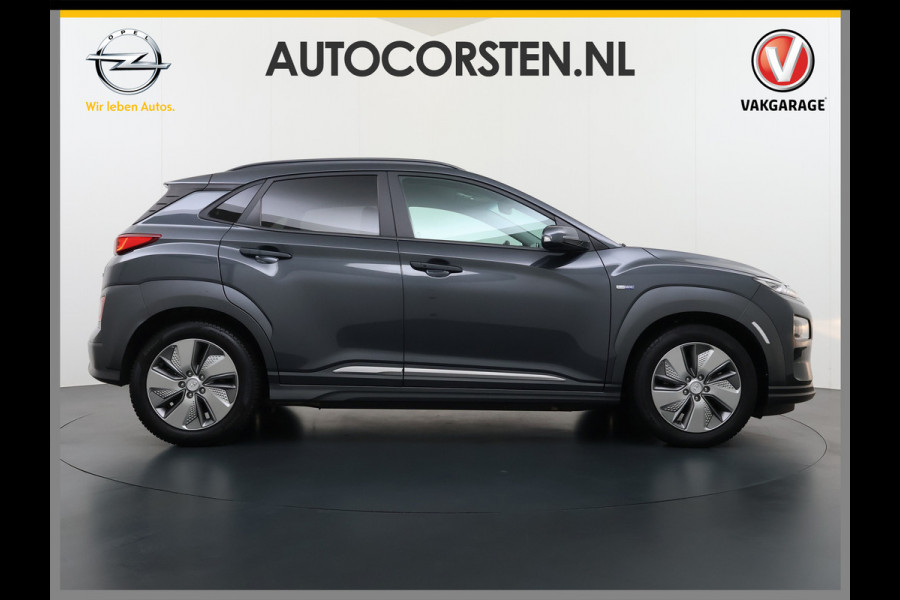 Hyundai Kona EV 64kWh Fase 3 Warmtepomp Adap.Cruise Camera Navi Ecc Apple Carplay Android Auto Pdc Krell®-Audio Fashion SOH 93% Dodehoek detector Rijstrooksensor Led Privacy Glas Keyless Lmv 17" 1e Eigenaar Origineel Nederlandse Auto