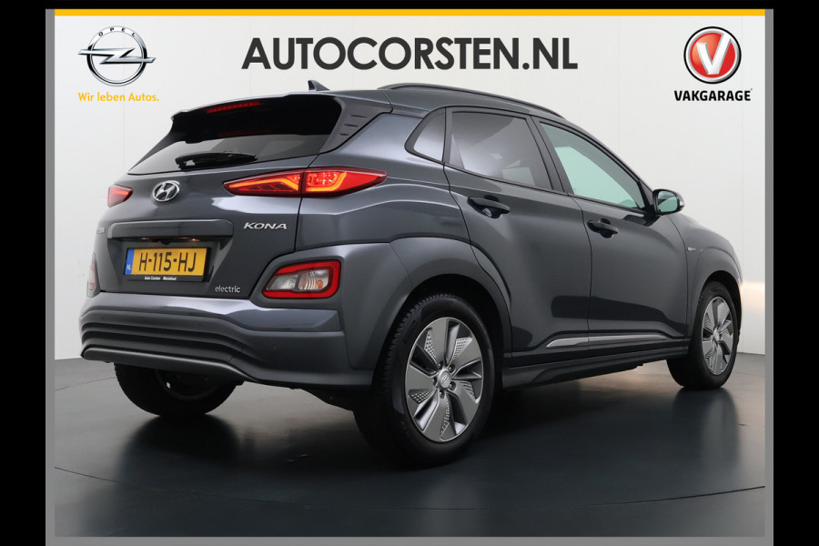 Hyundai Kona EV 64kWh Fase 3 Warmtepomp Adap.Cruise Camera Navi Ecc Apple Carplay Android Auto Pdc Krell®-Audio Fashion SOH 93% Dodehoek detector Rijstrooksensor Led Privacy Glas Keyless Lmv 17" 1e Eigenaar Origineel Nederlandse Auto