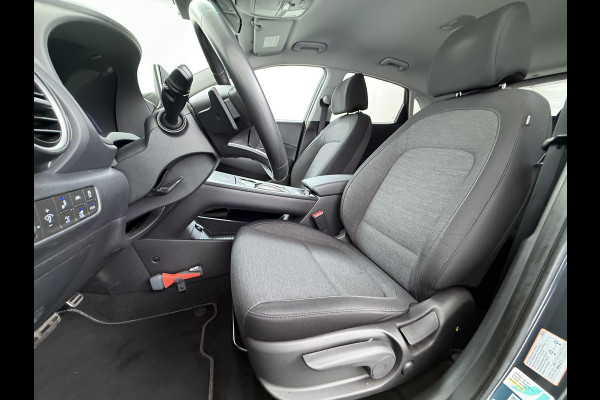 Hyundai Kona EV 64kWh Fase 3 Warmtepomp Adap.Cruise Camera Navi Ecc Apple Carplay Android Auto Pdc Krell®-Audio Fashion SOH 93% Dodehoek detector Rijstrooksensor Led Privacy Glas Keyless Lmv 17" 1e Eigenaar Origineel Nederlandse Auto