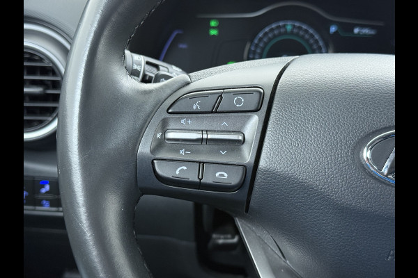 Hyundai Kona EV 64kWh Fase 3 Warmtepomp Adap.Cruise Camera Navi Ecc Apple Carplay Android Auto Pdc Krell®-Audio Fashion SOH 93% Dodehoek detector Rijstrooksensor Led Privacy Glas Keyless Lmv 17" 1e Eigenaar Origineel Nederlandse Auto