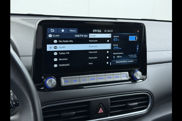 Hyundai Kona EV 64kWh Fase 3 Warmtepomp Adap.Cruise Camera Navi Ecc Apple Carplay Android Auto Pdc Krell®-Audio Fashion SOH 93% Dodehoek detector Rijstrooksensor Led Privacy Glas Keyless Lmv 17" 1e Eigenaar Origineel Nederlandse Auto