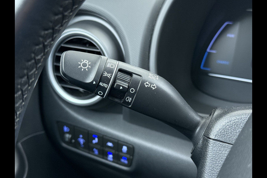 Hyundai Kona EV 64kWh Fase 3 Warmtepomp Adap.Cruise Camera Navi Ecc Apple Carplay Android Auto Pdc Krell®-Audio Fashion SOH 93% Dodehoek detector Rijstrooksensor Led Privacy Glas Keyless Lmv 17" 1e Eigenaar Origineel Nederlandse Auto