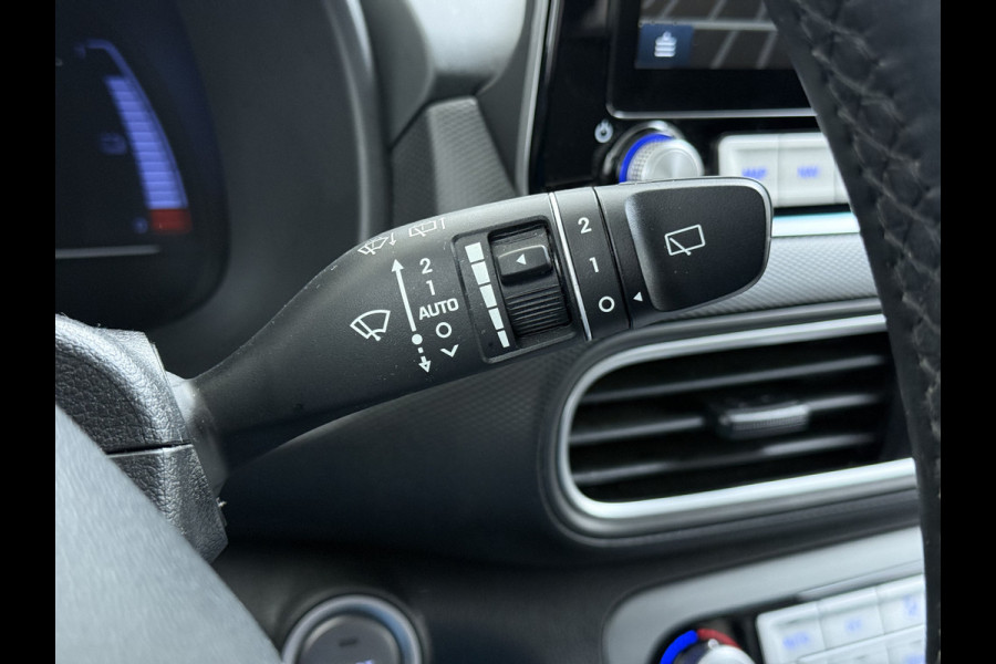 Hyundai Kona EV 64kWh Fase 3 Warmtepomp Adap.Cruise Camera Navi Ecc Apple Carplay Android Auto Pdc Krell®-Audio Fashion SOH 93% Dodehoek detector Rijstrooksensor Led Privacy Glas Keyless Lmv 17" 1e Eigenaar Origineel Nederlandse Auto