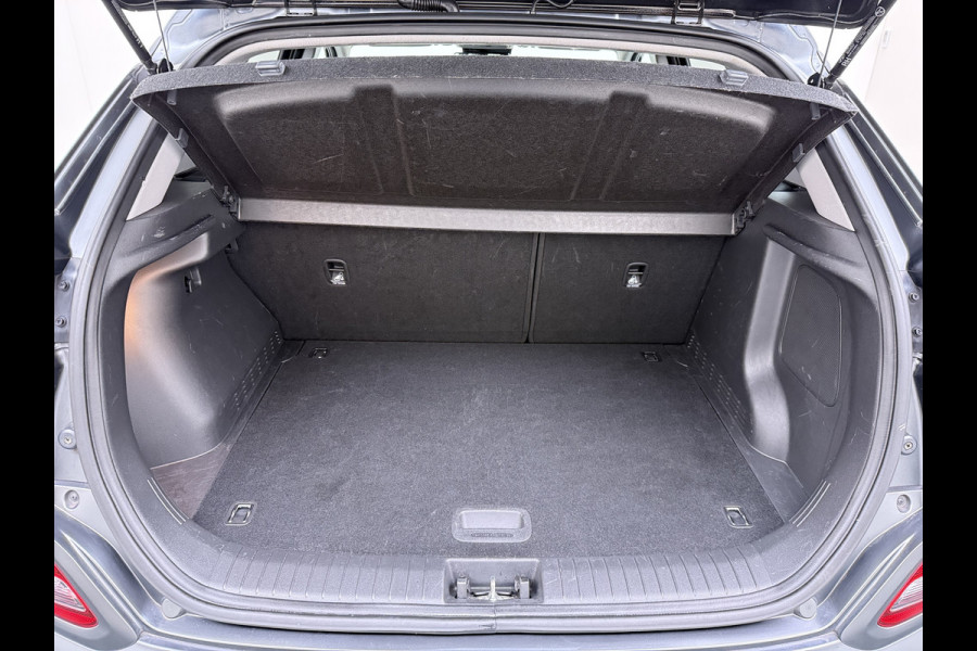 Hyundai Kona EV 64kWh Fase 3 Warmtepomp Adap.Cruise Camera Navi Ecc Apple Carplay Android Auto Pdc Krell®-Audio Fashion SOH 93% Dodehoek detector Rijstrooksensor Led Privacy Glas Keyless Lmv 17" 1e Eigenaar Origineel Nederlandse Auto